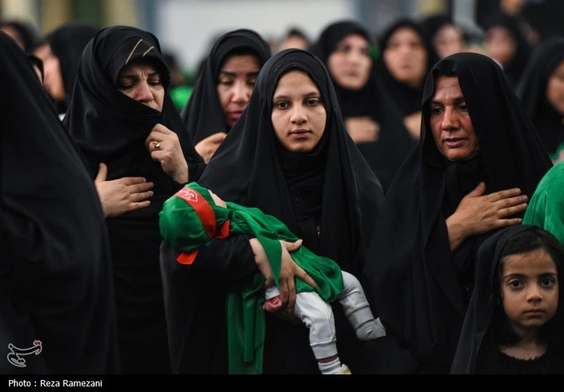 عهد شیرخوارگان با امام مهدی(عج) در مسجد جمکران+ تصاویر