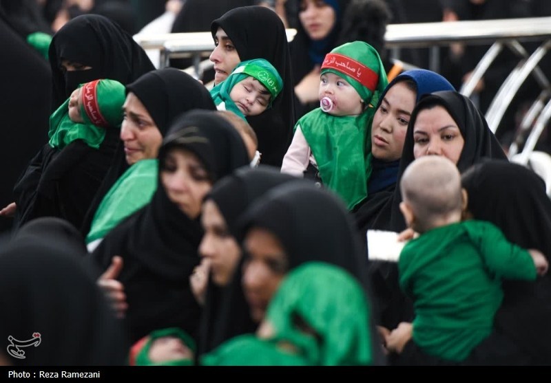 عهد شیرخوارگان با امام مهدی(عج) در مسجد جمکران+ تصاویر