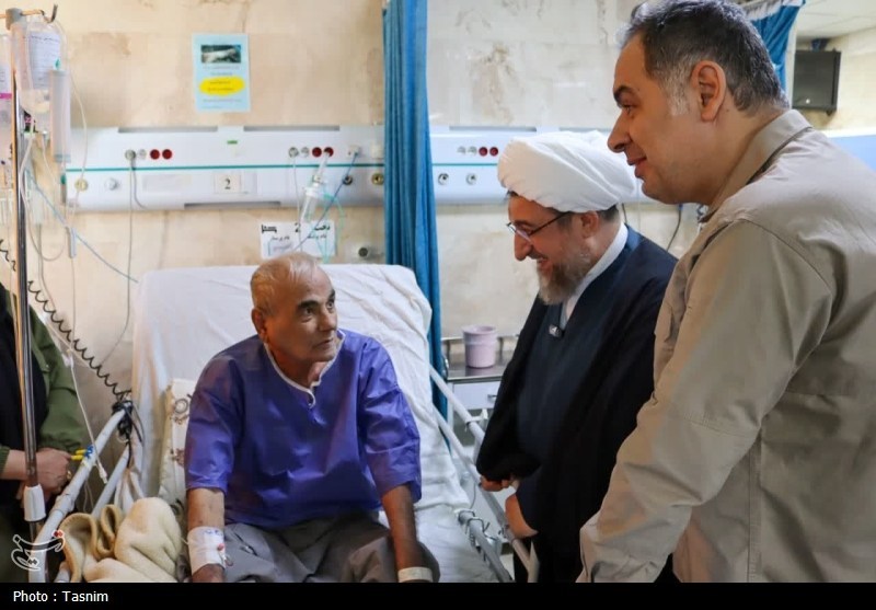 عیادت امام‌جمعه تبریز از مجروحان تهاجم رژیم صهیونیستی