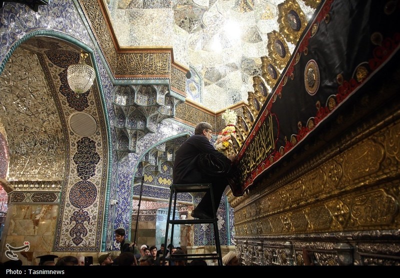 قم در آستانه محرم؛ حرم حضرت معصومه(س) عزادار امام حسین(ع)+تصویر