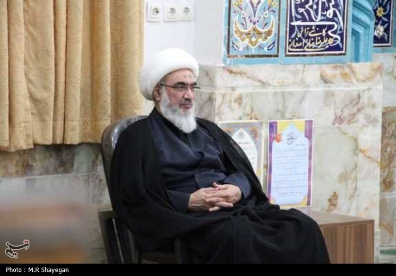 مراسم سالگرد ارتحال امام (ره) در مدرسه علمیه بوشهر