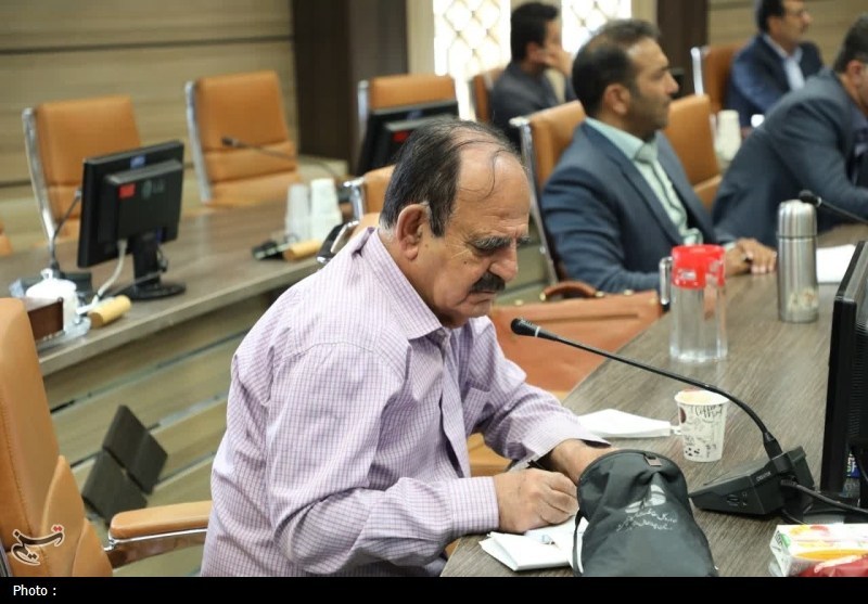نشست استاندار چهارمحال‌وبختیاری با احزاب اصلاح‌طلب برگزار شد