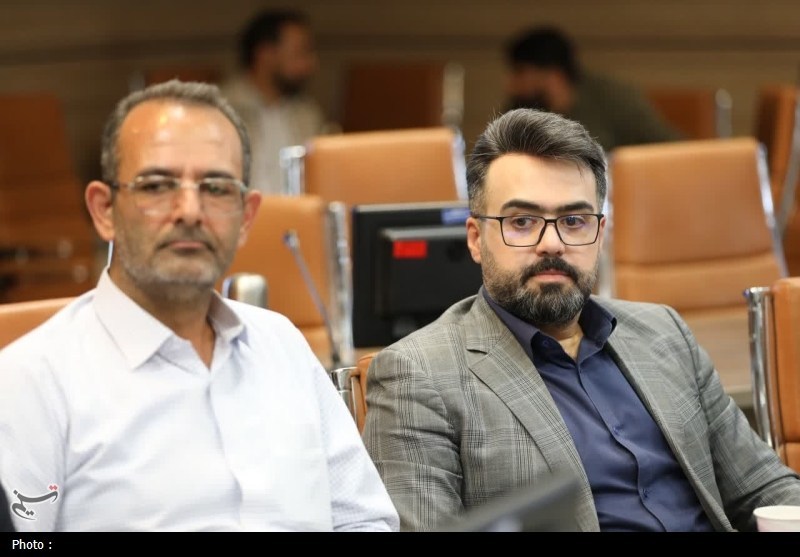 نشست استاندار چهارمحال‌وبختیاری با احزاب اصلاح‌طلب برگزار شد