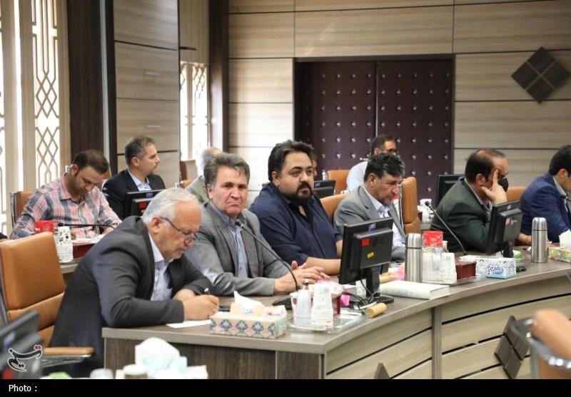 نشست استاندار چهارمحال‌وبختیاری با احزاب اصلاح‌طلب برگزار شد