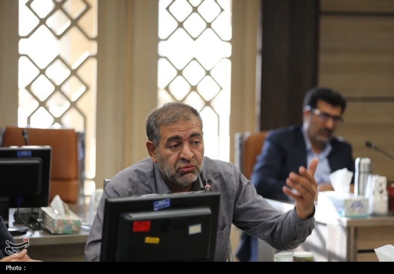 نشست استاندار چهارمحال‌وبختیاری با احزاب اصلاح‌طلب برگزار شد