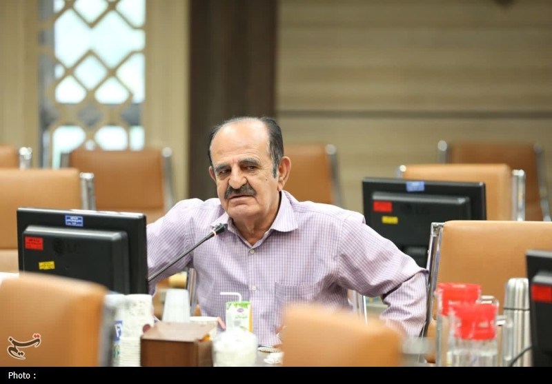 نشست استاندار چهارمحال‌وبختیاری با احزاب اصلاح‌طلب برگزار شد