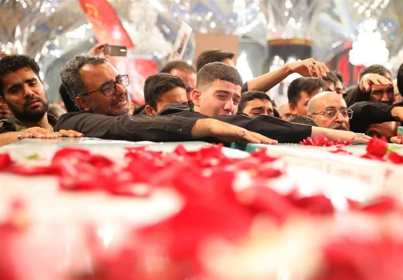 وداع با پیکر مطهر13 شهید حمله اسرائیل در حرم رضوی