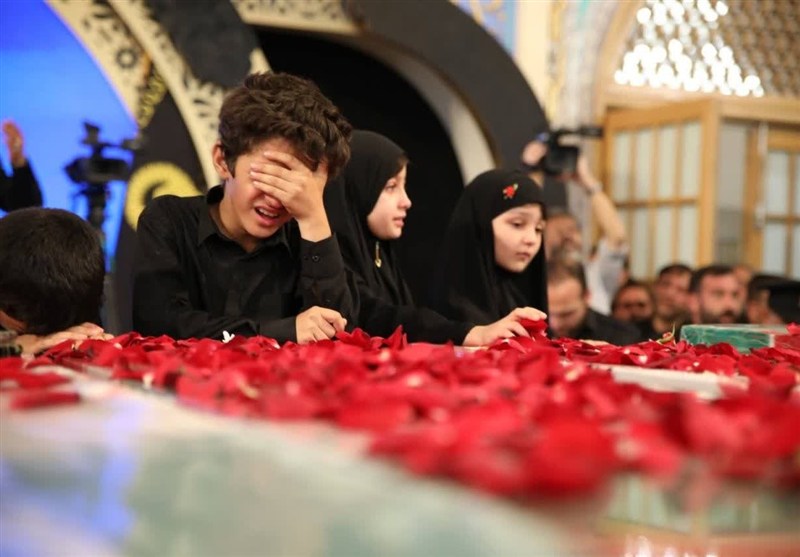 وداع با پیکر مطهر13 شهید حمله اسرائیل در حرم رضوی