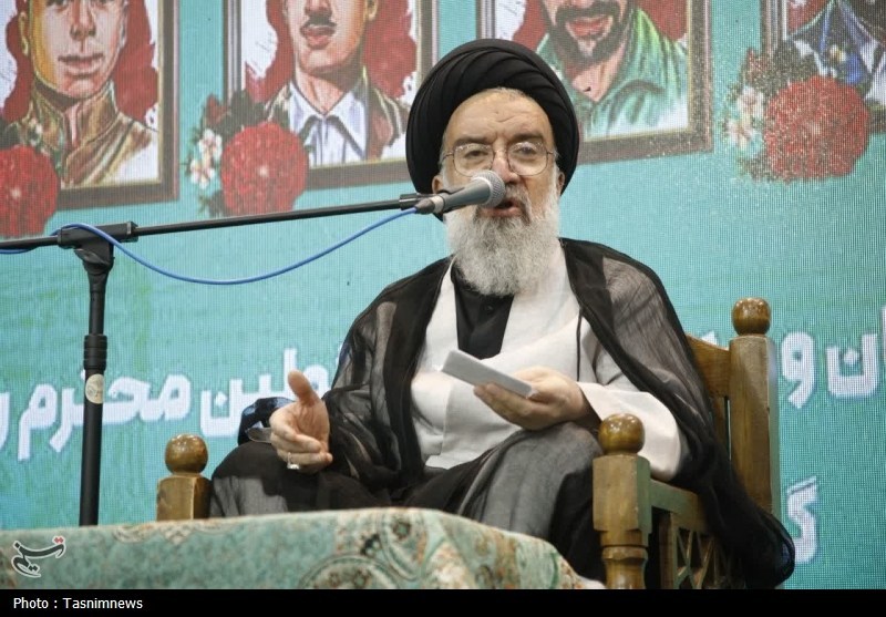 پرچم وحدت در دیار 15خرداد برافراشته شد