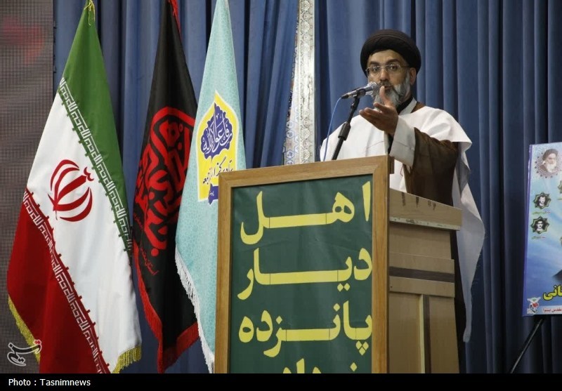 پرچم وحدت در دیار 15خرداد برافراشته شد