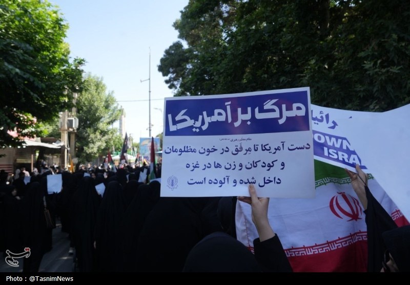 کرمانشاه در سوگ سردار رشید اسلام/ وداع باشکوه با حاج رمضان + تصاویر