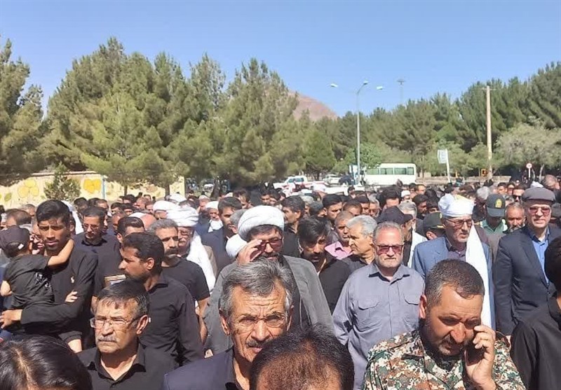 پیکر مطهر شهید اقتدار اسماعیل نادی در سربیشه تشییع شد+ تصویر