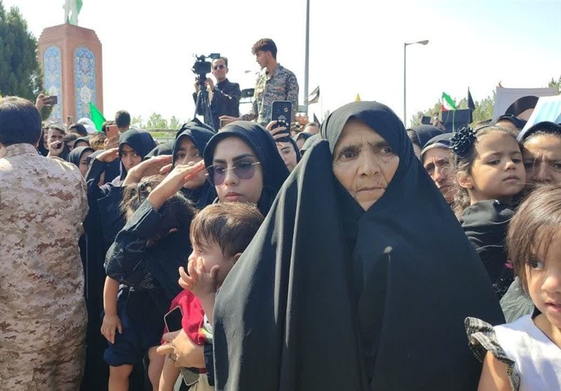 پیکر مطهر شهید اقتدار اسماعیل نادی در سربیشه تشییع شد+ تصویر