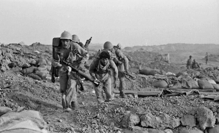 بررسی جبهه های شمالی، جنوبی و میانی در دفاع مقدس