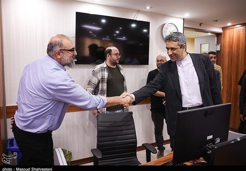 معاون ارتباطات و اطلاعرسانی دفتر رئیس جمهور از خبرگزاری تسنیم بازدید کرد