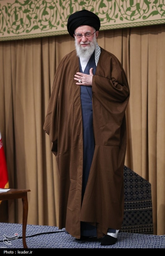 رهبر انقلاب , تسنیم , دانشجو , دانش آموزان , آیتالله سید علی خامنهای ,