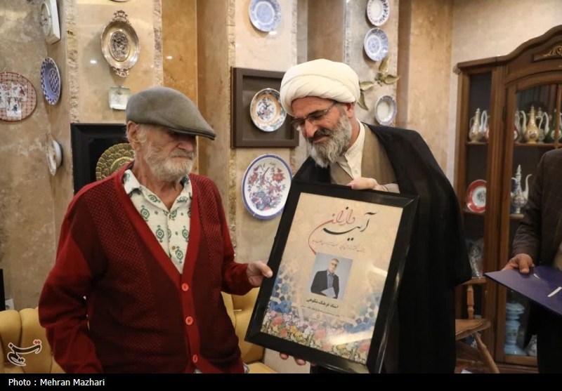 رهبر انقلاب , تسنیم , اخبار استان سمنان , اخبار سمنان , کتاب ,