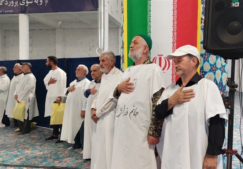 40 روز دلتنگی و ایستادگی؛ مصلای کرج غرق در عطر شهدا