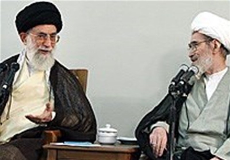 آیت‌الله مشکینی؛ الگوی بی‌بدیل انقلابی و استادی بی‌همتا در فقه و اخلاق