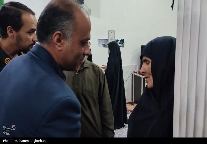 آیین گرامیداشت شهید اسماعیل نادی در چاهخو+ عکس