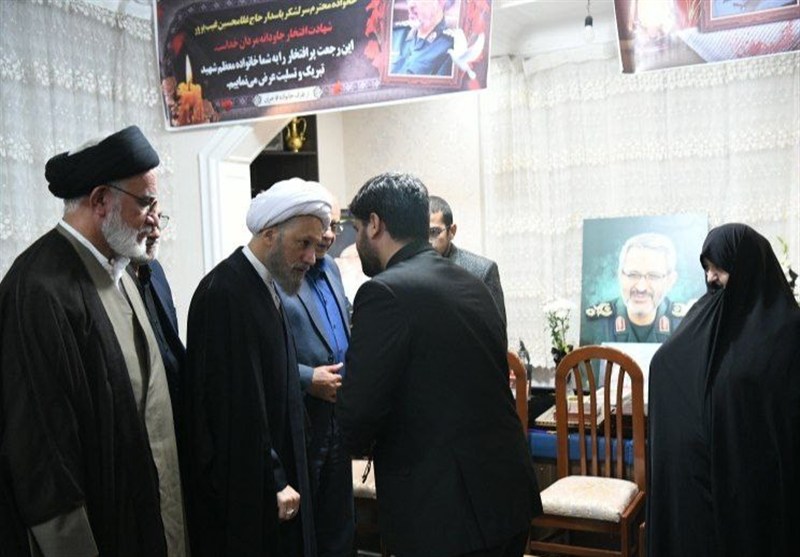 ابلاغ پیام رهبر معظم انقلاب به خانواده شهید غیب‌پرور