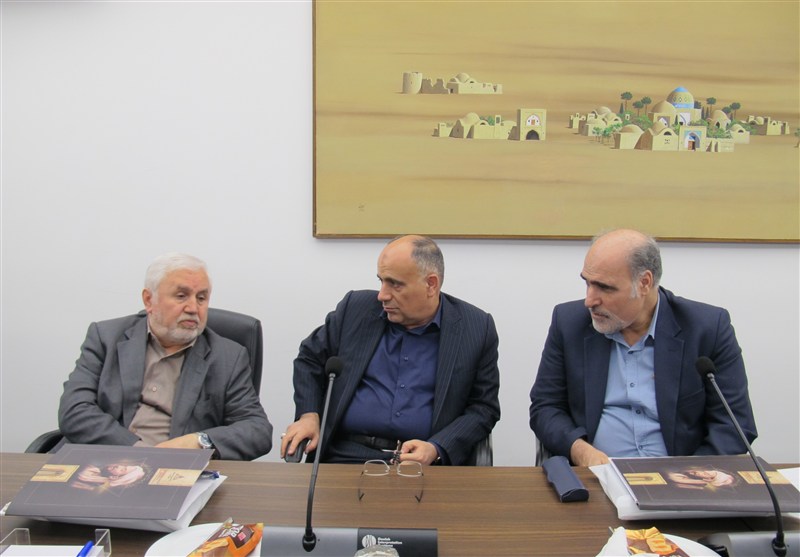 ابن‌سینا روح ملت ایران و پرچم فکری ما در جهان است/راه اندازی دفتر بنیاد بوعلی در تهران
