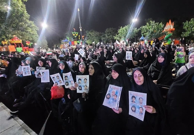 اجتماع کودکان و بانوان مشهدی در مراسم «همسفر با رقیه»