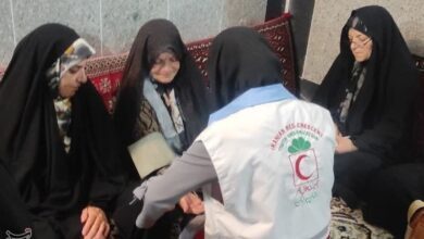 ارائه خدمات بهداشتی و درمانی به اهالی روستای کردان‌ده توسط هلال‌احمر