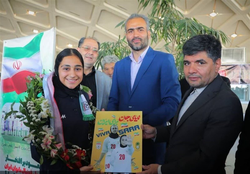 استقبال از کاروان تیم ملی فوتبال بانوان در مشهد