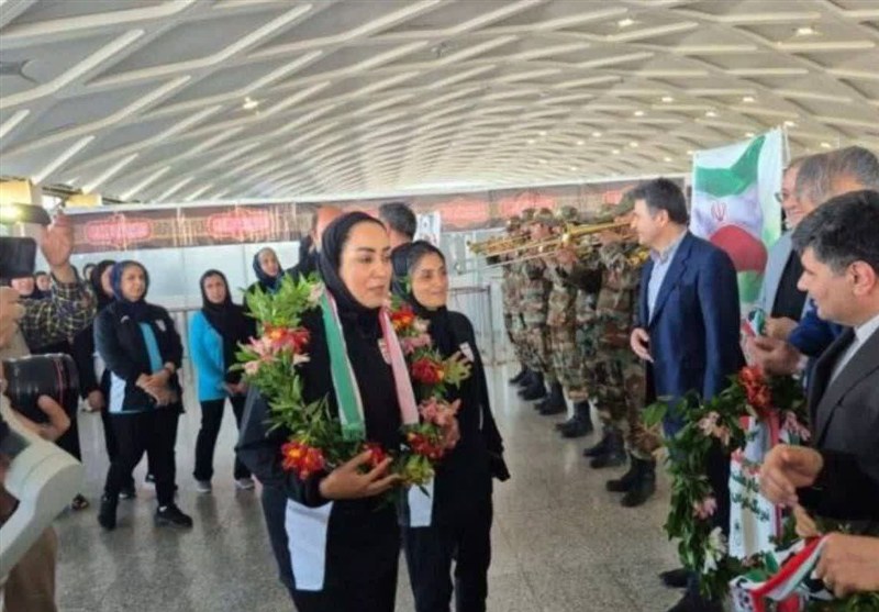 استقبال از کاروان تیم ملی فوتبال بانوان در مشهد