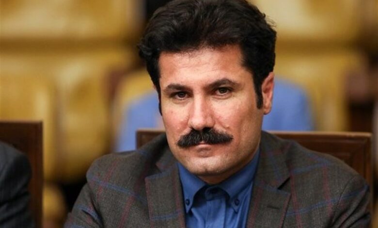 اعتقادی به پایتخت‌نشینی ندارم