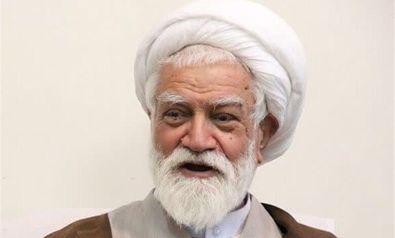 اعلام عزای عمومی در دامغان در پی درگذشت آیت‌الله نعیم‌آبادی