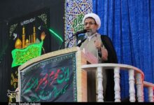 امام جمعه کرمان: جنگ فرهنگی و روانی دشمن ادامه دارد؛ مراقبت کنیم