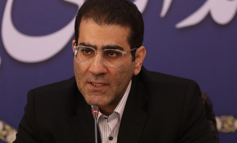 باید با جهاد تبیین و روشنگری با دشمن مقابله کنیم