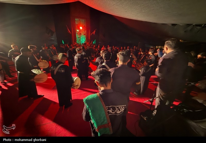 برگزاری مراسم «در خیمه حسین، در انتظار ظهور» در بوستان شهدای گمنام بیرجند