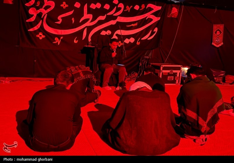 برگزاری مراسم «در خیمه حسین، در انتظار ظهور» در بوستان شهدای گمنام بیرجند