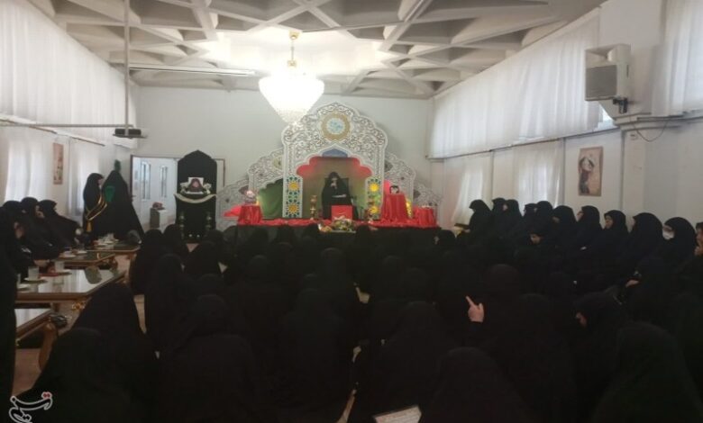 بزرگداشت شهید طهرانچی و همسرش در حرم حضرت معصومه(س) برگزار شد