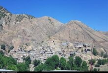 بَزلانه؛ نگینی 700 ساله در دل کردستان که جاده ندارد! + فیلم