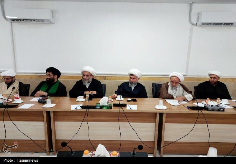 تأکید بر نقش نخبگان حوزوی در فعالیت‌های بعثه مقام معظم رهبری
