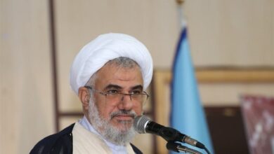 تاسی از مکتب عاشورا موجب پیروزی است