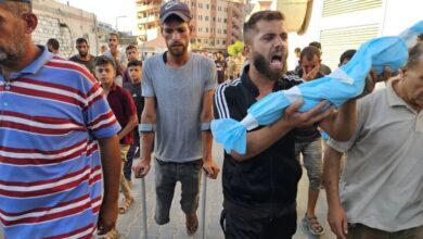 تانک‌ها و پهپادها برای گلوله‌باران فلسطینی‌های گرسنه وارد عمل شدند