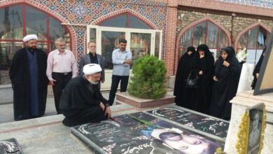 تجدید بیعت اعضای دفتر نظارت شورای نگهبان کاشان با شهدا+تصاویر
