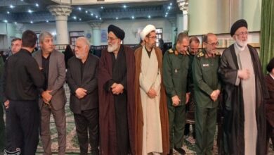 تجدید بیعت مردم با ولایت در گرامیداشت شهدای اقتدار