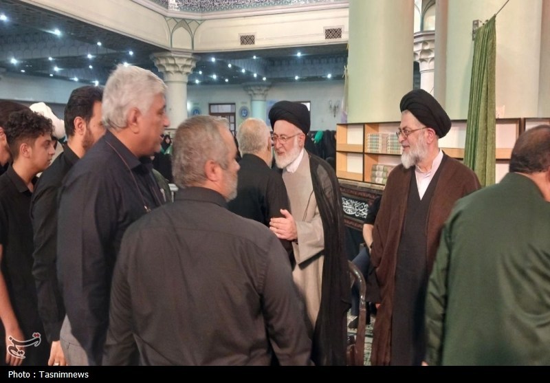 تجدید بیعت مردم با ولایت در گرامیداشت شهدای اقتدار
