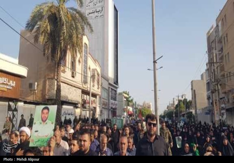 تشییع و خاکسپاری شهید مدافع امنیت محمدرضا مصیبی در بوشهر+تصاویر
