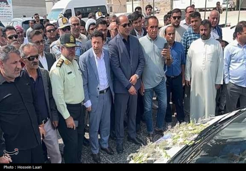 تشییع پیکر شهید مدافع امنیت احمد عبدالله‌زاده در زادگاهش نخل تقی
