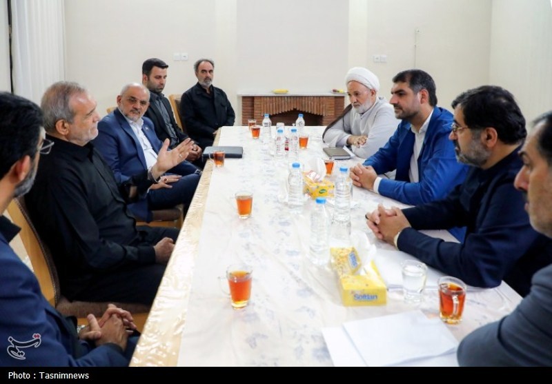 در سفر رئیس‌جمهور به قم چه گذشت؟ + تصاویر