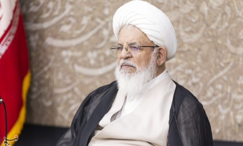 دشمن برای انحراف و ناامیدی جوانان برنامه‌ریزی گسترده دارد