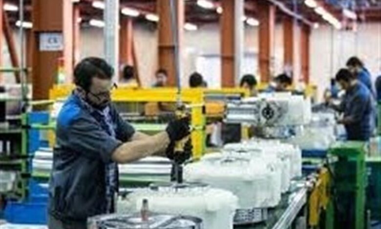 دولت واحدهای راکد کردستان را احیا کند