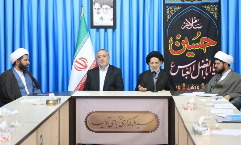 زندگی با آیه‌ها راهکار نجات جامعه است